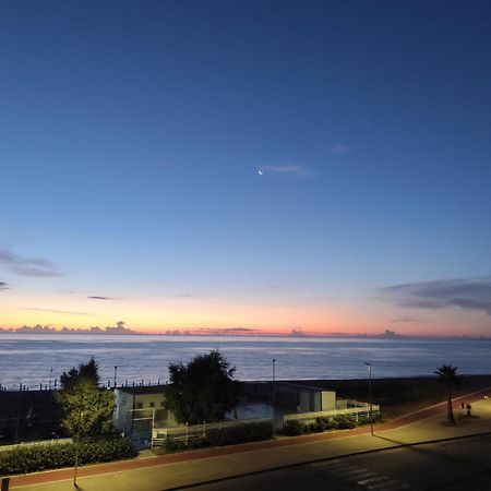 Da Massimo 1 Bed & Breakfast Marina di Schiavonea Ngoại thất bức ảnh